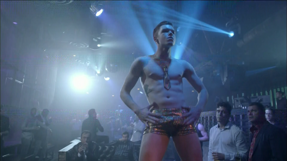 Tom Daley naked and sexy posing pics